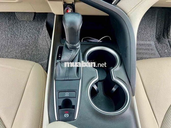 Toyota Camry 2.0G 2021 nhập Thái, 1 chủ