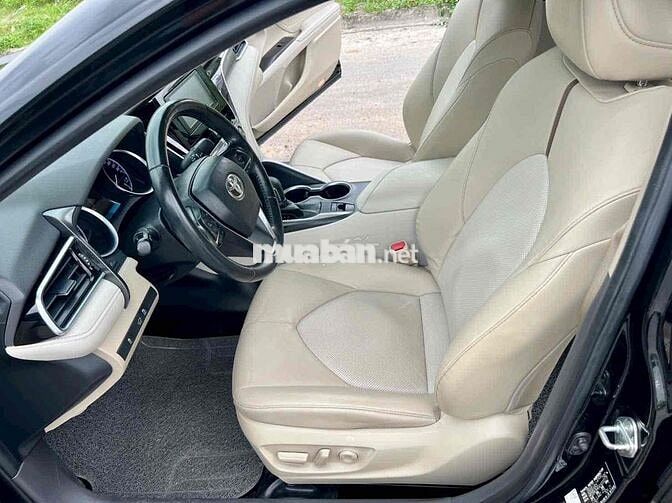 Toyota Camry 2.0G 2021 nhập Thái, 1 chủ