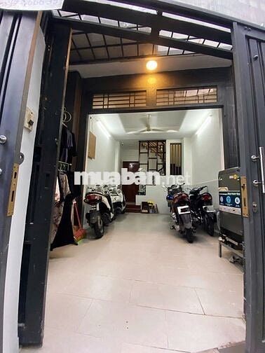 Điện Biên Phủ, nhà mới 3 lầu, DT 48m, 7PN, Hàng Xanh