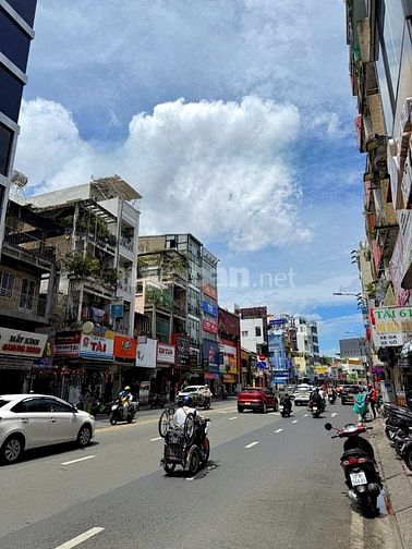 BÁN NHÀ MẶT TIỀN : 451 HAI BÀ TRƯNG - P. 8 - Q. 3 - TPHCM