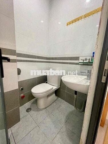 Căn hộ Studio- 28m2- Full Nội Thất -Thang Máy-Phú Nhuận-phan đăng lưu