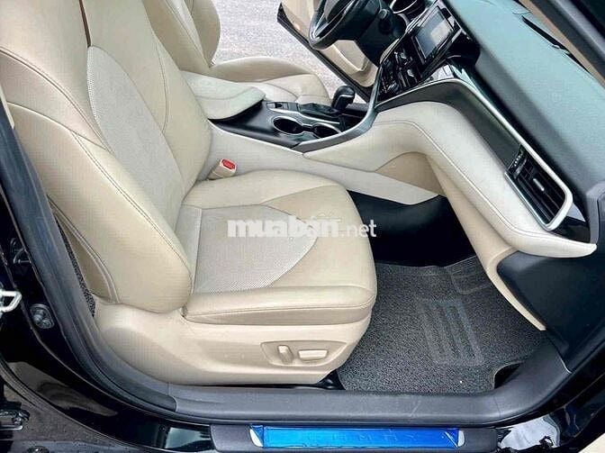 Toyota Camry 2.0G 2021 nhập Thái, 1 chủ