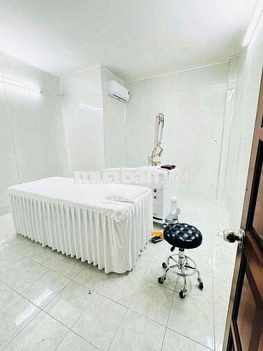 CHO THUÊ GẤP NHÀ MẶT TIỀN 26B HOA LAN -  6 PHÒNG 6WC - KD SPA,NAIL..