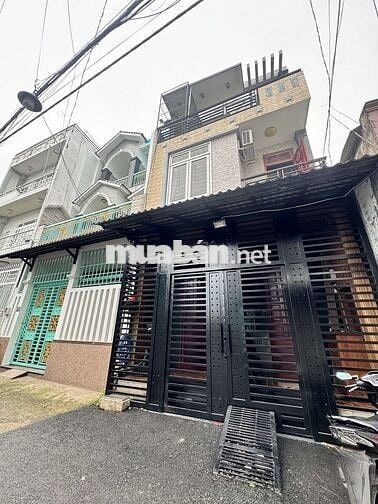 Bán nhà đường số 8, Linh Xuân, Thủ đức- 50m2- HXH thông- 4PN - 3 tầng.