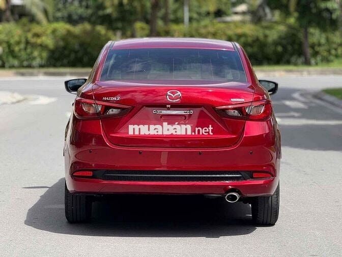 Mazda 2 giảm giá cực sốc cuối năm