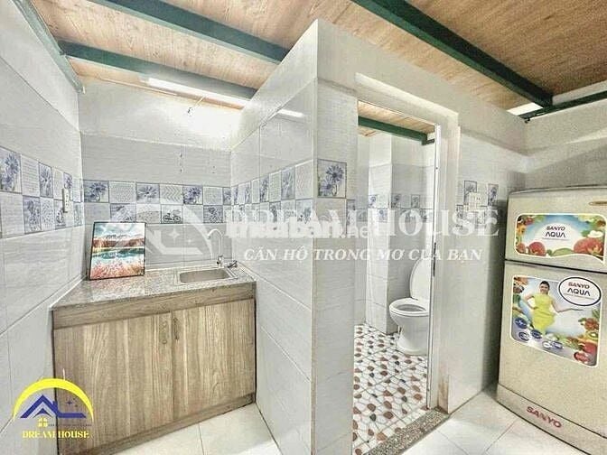 PHÒNG TRỌ CÓ GÁC GIÁ RẺ SẴN MÁY LẠNH MỚI TINH NGAY VƯỜN LÀI