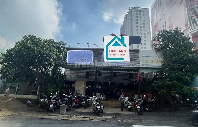Cho thuê Nhà mặt tiền : 42 Trần Đình Xu, Phường Cô Giang, Quận 1