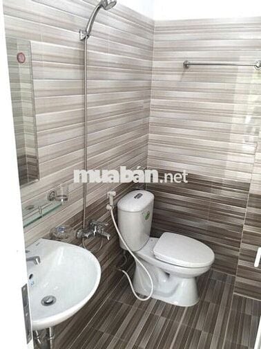 NGUYÊN CĂN PHÚ NHUẬN 4 PHÒNG 5WC - NHÀ ĐẸP