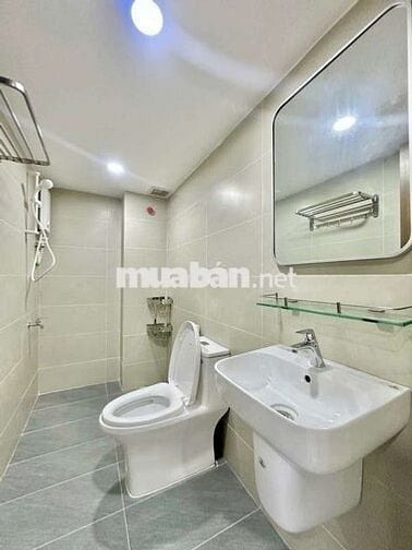 DUPLEX MỚI XÂY ngay trung tâm Thủ Đức, gần ngã tư Thủ Đức, Bình Thái