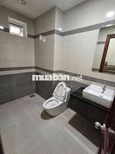 CHO THUÊ TOÀ NHÀ VĂN PHÒNG 5x20M, TRỆT  3 LẦU