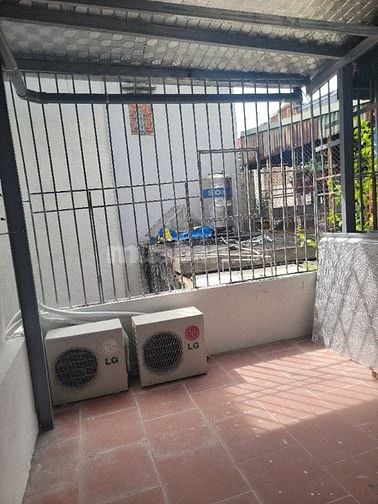 Bán nhà phố Bạch Mai , ngõ Ba gác thông 15m, 4 tầng giá 2,1 tỷ 