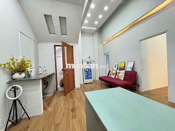 Công viên Hoàng Văn Thụ - Trung tâm thành phố - 2PN vá cực hời