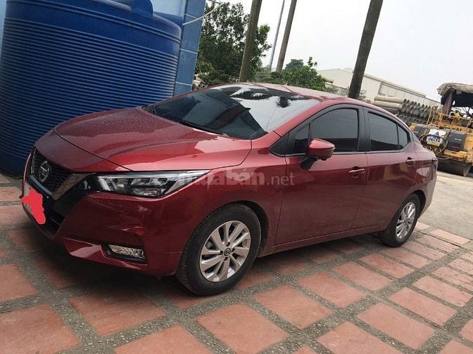 Xe gia đình Nissan Almera 2002