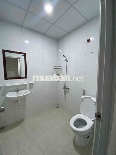 Kẹt tiền cần bán căn 79m 2pn giá chỉ 3 tỷ 780