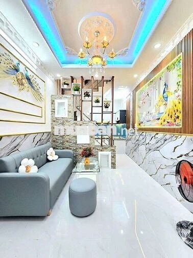 Nhà nguyên căn 2 lầu 2 phòng ngủ 1 phòng nhỏ để đồ. 2 WC