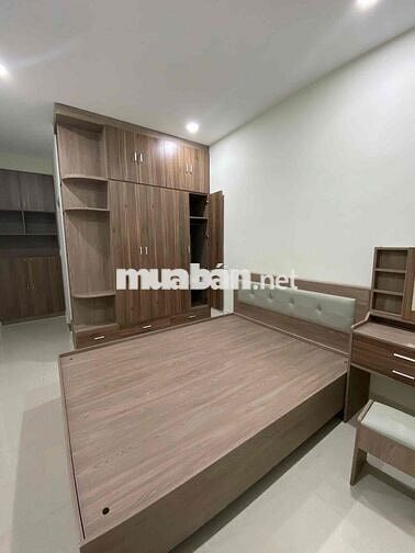 Kẹt tiền cần bán căn 79m 2pn giá chỉ 3 tỷ 780