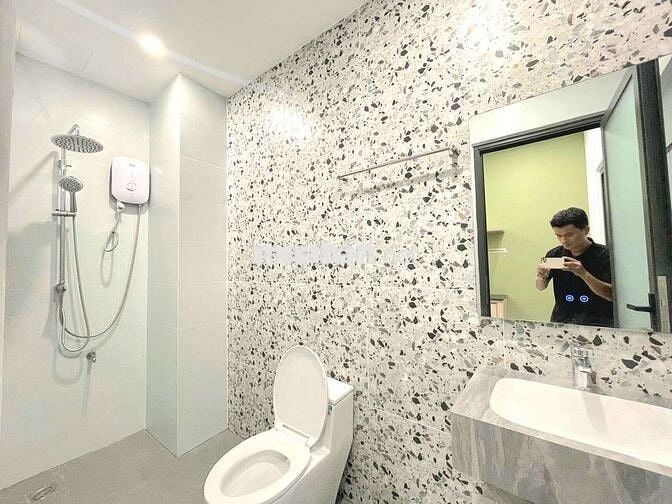 CHO THUÊ 1PN BANCON MỚI 100% FULL NT Ở THỐNG NHẤT ,GV