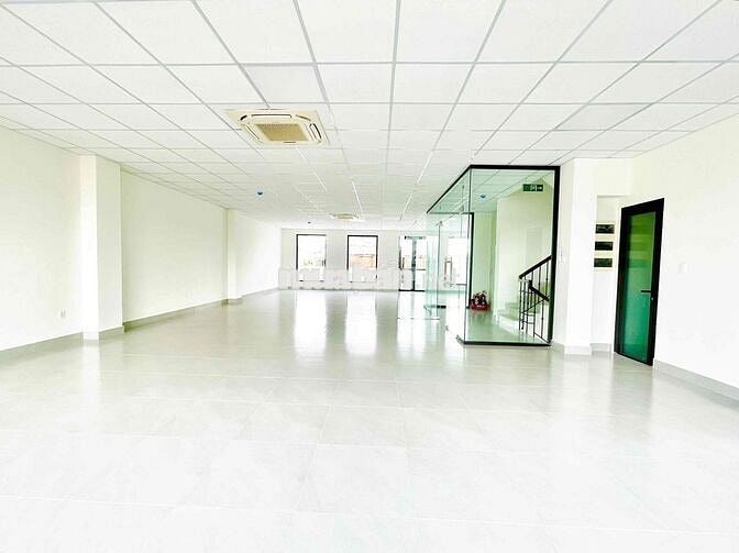 CHO THUÊ TOÀ NHÀ MỚI XÂY 85C CỬU LONG QUẬN 10 - 7 TẦNG - DTSD 860m2