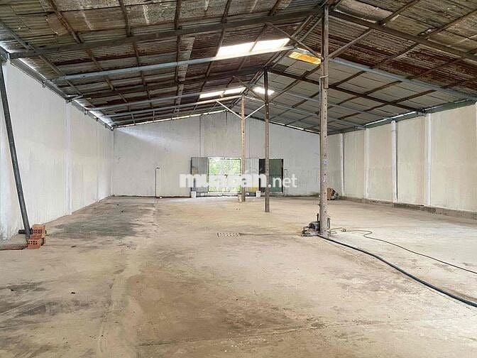 Cho thuê kho, xưởng 600m2 tại Vĩnh Lộc A giá rẻ