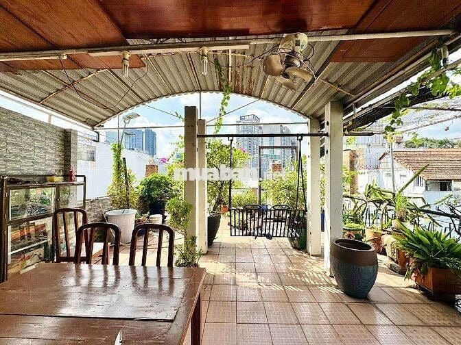 MT GÓC Nguyễn Thị Minh Khai - Nguyễn Thiện Thuật 5,5m x 16m 5 tầng sth