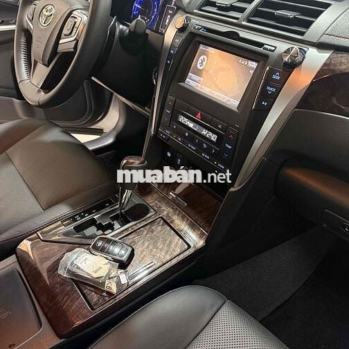 Bán Toyota Camry 2015 2.5Q  1 chủ mua mới từ đầu