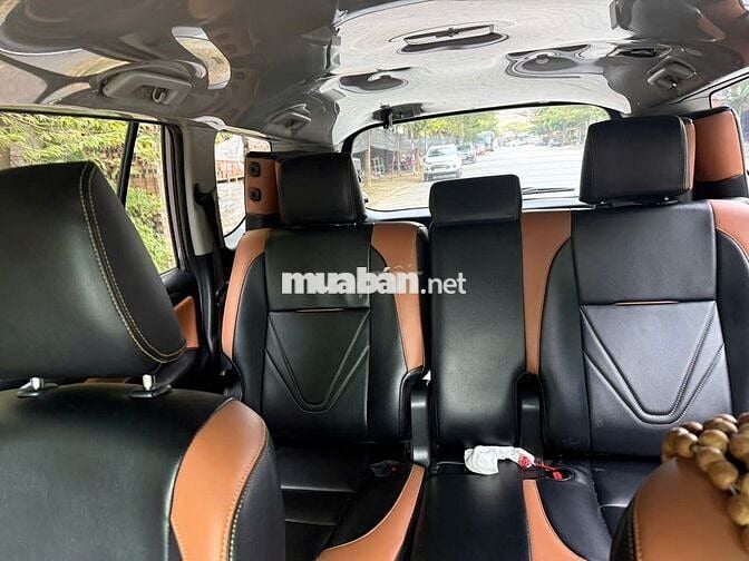 Toyota Innova 2019  - 12000 km