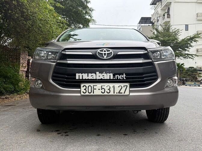 Toyota Innova 2019  - 12000 km