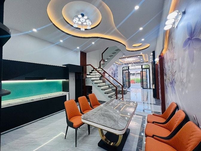 má 7 mới xây xong cần bán gấp đi mỹ với con ở