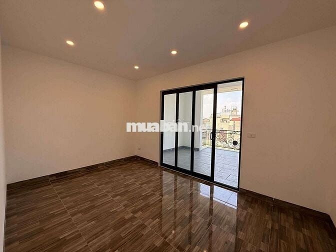 😲 Nhà Siêu Rộng Phúc Lợi - 5 phòng ngủ - giá tốt