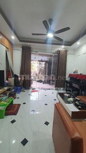 NHÀ MẶT NGÕ ÔTÔ TRÁNH, TẠI LÀNG CỔ HIẾU HỌC ĐÔNG NGẠC NHÀ MẶT NGÕ ÔTÔ TRÁNH, TẠI LÀNG CỔ HIẾU HỌC ĐÔNG NGẠC