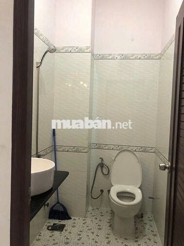 Cho Thuê Nhà Đường Âu Cơ, Quận 11 ( Cho Làm CHDV - Cải Tạo )