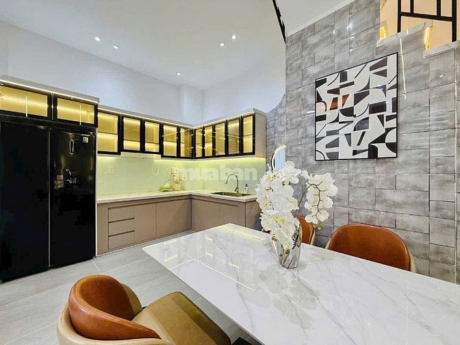 Đẩy nhanh nhà ngay Hoa Lan Phú nhuận 5tỷ720 60m2Khu thiên đường ẩmthực