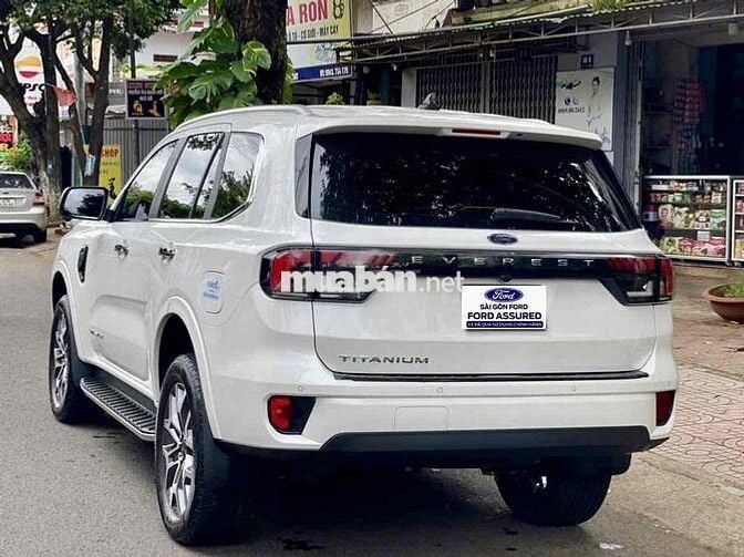 Everest Titanium 1 cầu 2024 Xe Lướt Bán Tại Ford