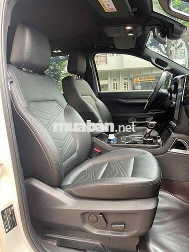 Everest Titanium 1 cầu 2024 Xe Lướt Bán Tại Ford