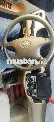 TOYOTA INNOVA 2.0 G 2010 số sàn 8 chỗ