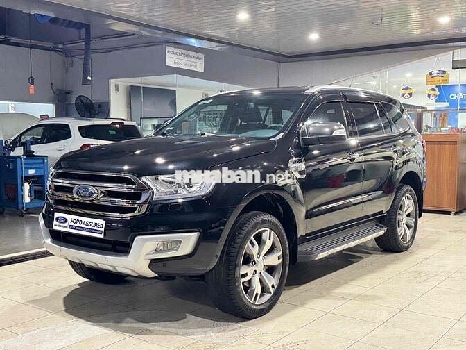 Everest Titanium 2.2L Rất Đẹp Bán Tại Hãng Ford