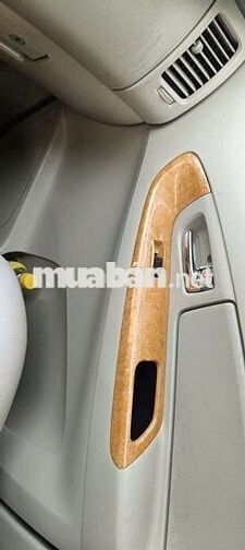 TOYOTA INNOVA 2.0 G 2010 số sàn 8 chỗ