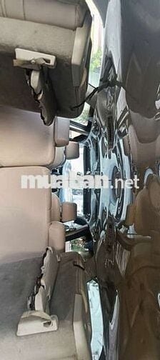TOYOTA INNOVA 2.0 G 2010 số sàn 8 chỗ