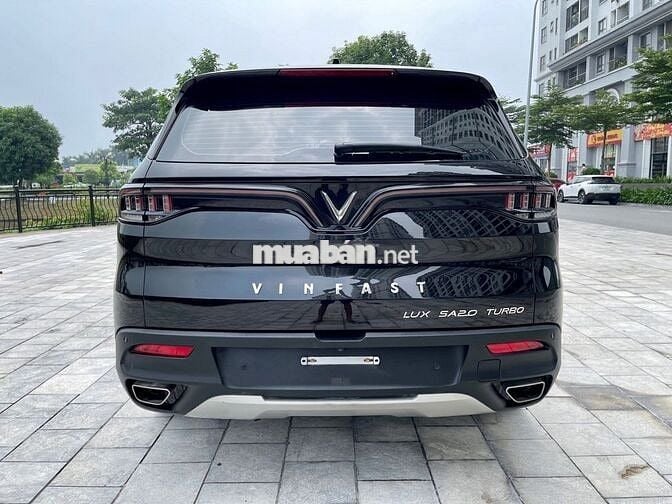 VinFast Lux SA2.0 sx 2020 2.0 AT - 50,000 km.