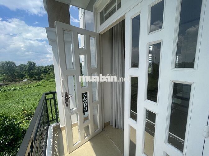 BANCOL  ĐẸP – FULL NỘI THẤT – RỘNG RÃI THOÁNG MÁT GIÁP QUẬN BÌNH THẠNH