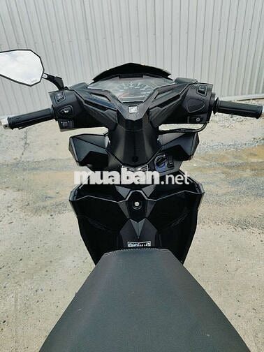 góc bán xe vairo mẩu củ 150/2018