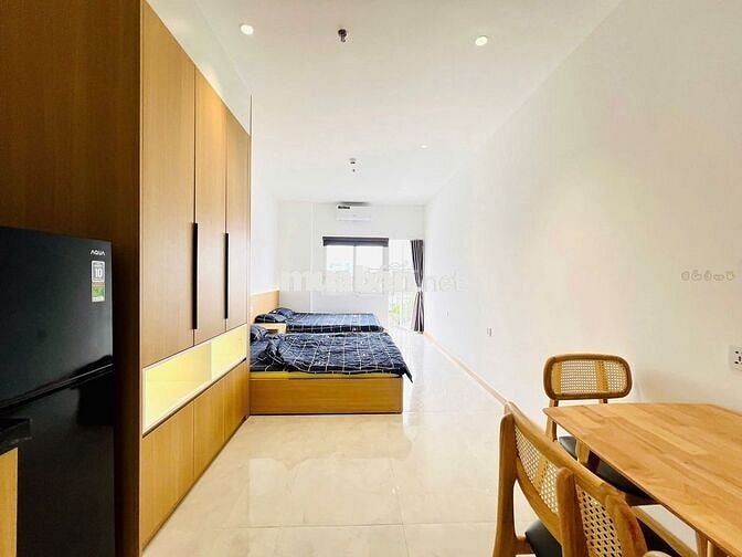 CHO THUÊ CĂN HỘ FULL NỘI THẤT CÓ BAN CÔNG Ở ĐƯỢC 3 NGƯỜI GẦN TRUNG TÂM