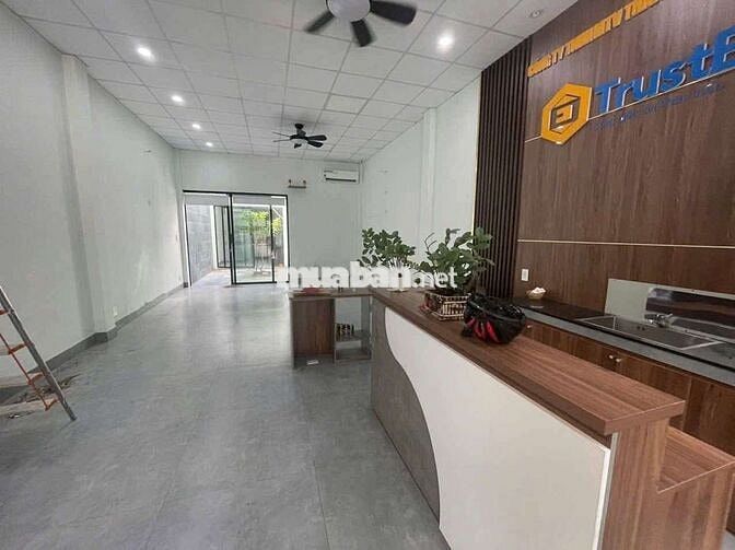 Cho thuê nhà c4 mt Nguyễn quang diệu hòa xuân