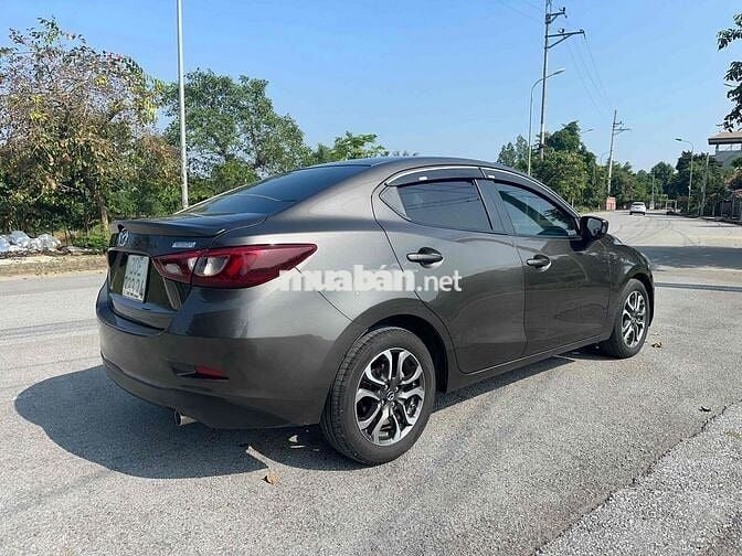 Mazda 2 2016  1.5 AT Sedan - 120000 km