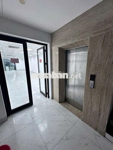 🏡 Cho Thuê Tòa Nhà MT Hoàng Hoa Thám_7x21m_Hầm 5 Lầu Thang Máy, PCCC