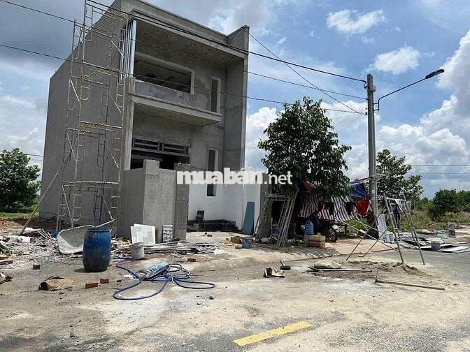 KHÁCH KẸT TIỀN CẦN BÁN ĐẤT ĐỒNG XOÀI  - GIÁ : 7xx TRIỆU