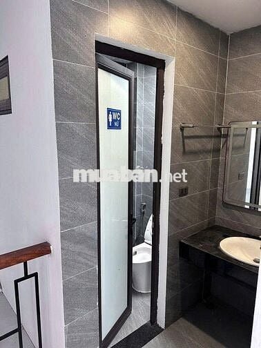 🏡 Cho Thuê Tòa Nhà MT Hoàng Hoa Thám_7x21m_Hầm 5 Lầu Thang Máy, PCCC