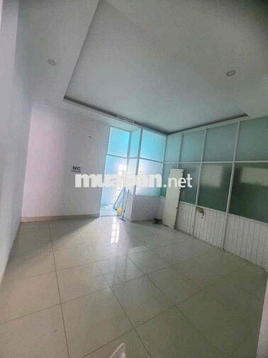 Mặt bằng kinh doanh Mặt tiền Đường Trương Định 5x30m 1 trệt 2 Lầu 4pn