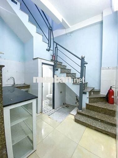 Nhà chính chủ đường 3/2 giao Nguyễn Tri Phương. 21m2 4 tầng chỉ 4,1 tỷ