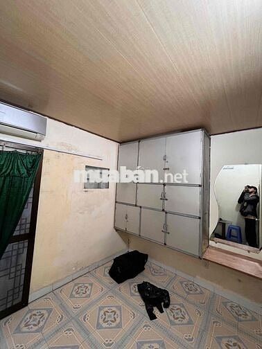 Cần cho thuê nhà riêng 2 tầng tại Hàng Kênh